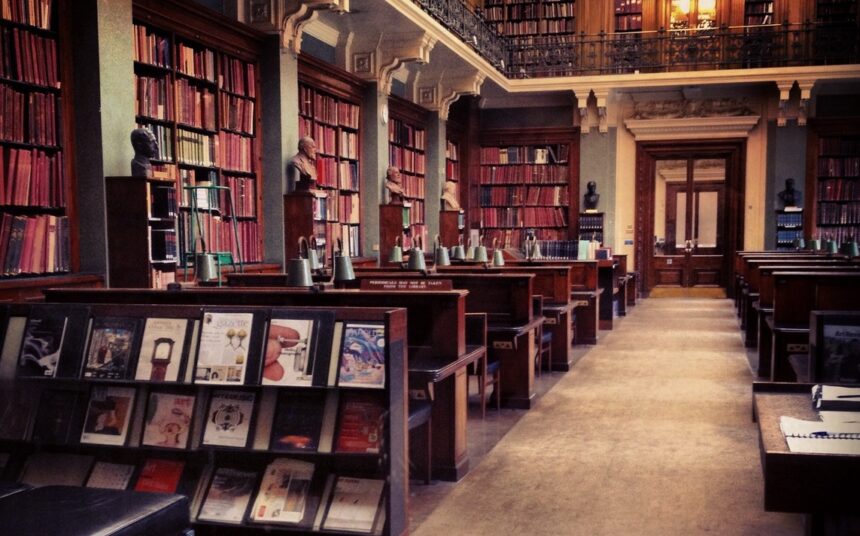 What Services Are Offered at the Albert and Vera List Academic Center?